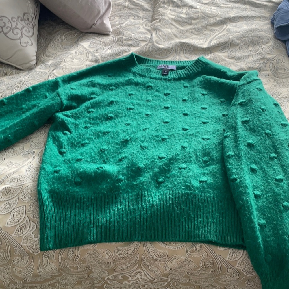Size medium green Vylette sweater. Purchased from marshalls, worn 2-3 times.